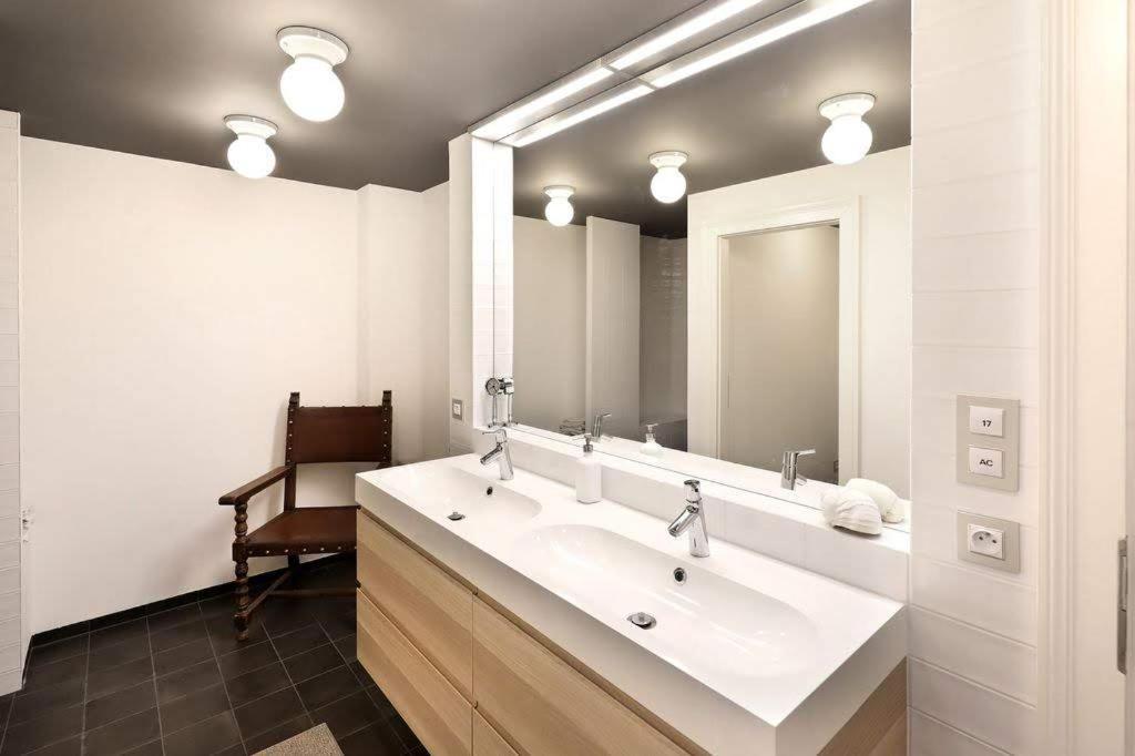 Design Loft 2 Minutes To Wenceslas Square Прага Экстерьер фото
