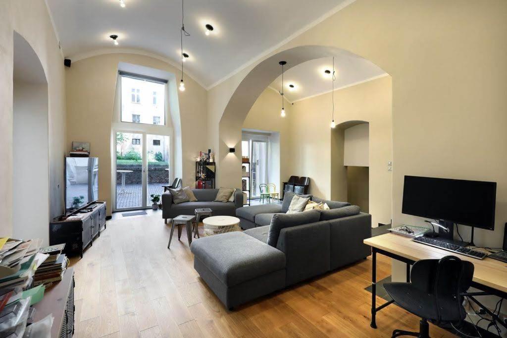 Design Loft 2 Minutes To Wenceslas Square Прага Экстерьер фото
